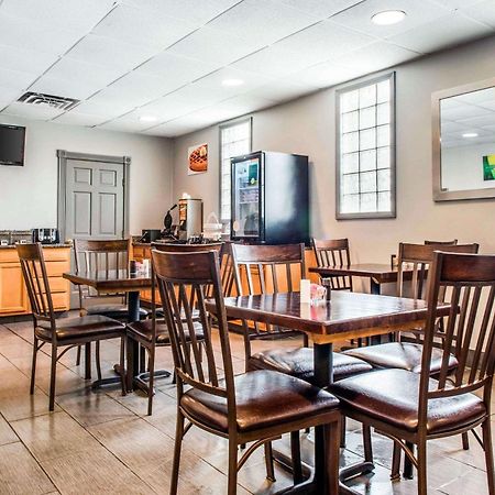 Quality Inn Austintown-Youngstown West Экстерьер фото
