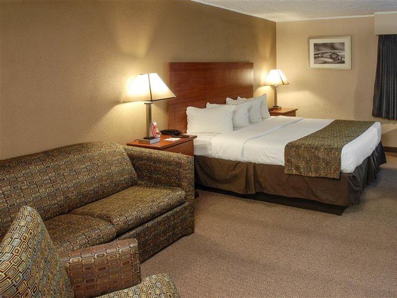 Quality Inn Austintown-Youngstown West Экстерьер фото