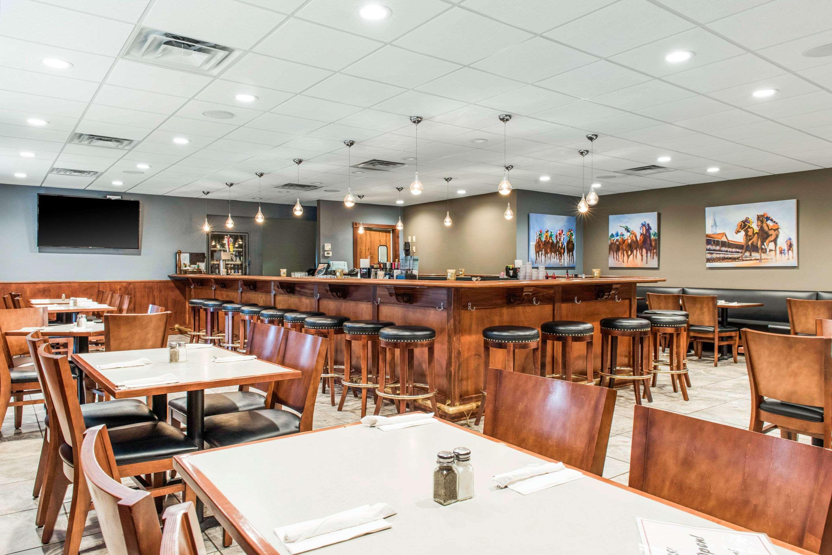 Quality Inn Austintown-Youngstown West Экстерьер фото