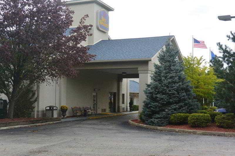 Quality Inn Austintown-Youngstown West Экстерьер фото