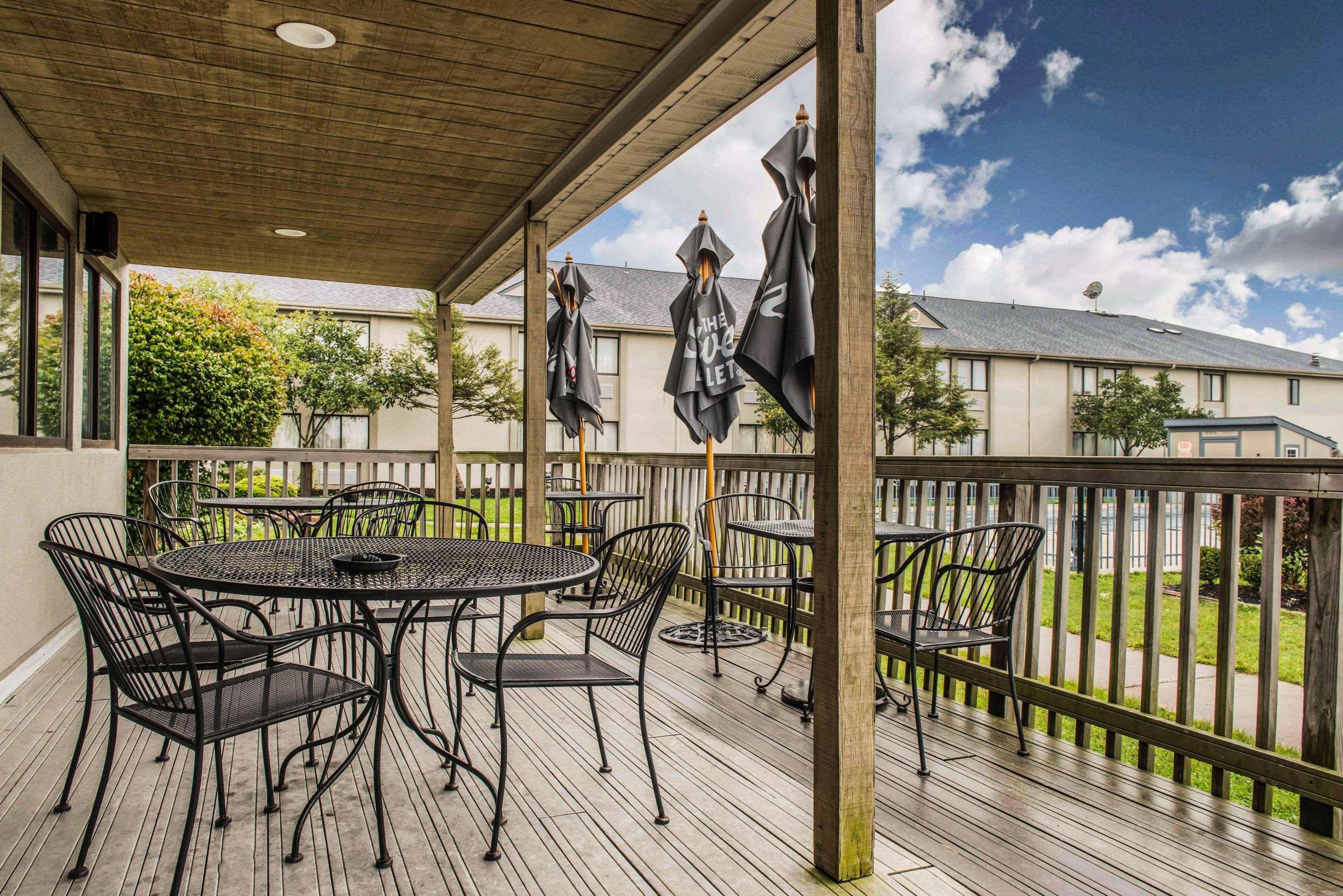 Quality Inn Austintown-Youngstown West Экстерьер фото