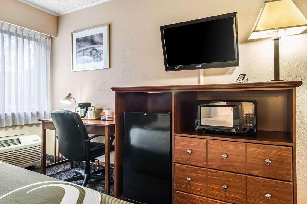 Quality Inn Austintown-Youngstown West Экстерьер фото