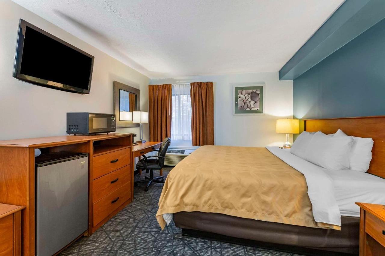 Quality Inn Austintown-Youngstown West Экстерьер фото