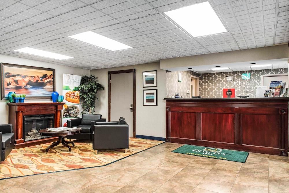 Quality Inn Austintown-Youngstown West Экстерьер фото